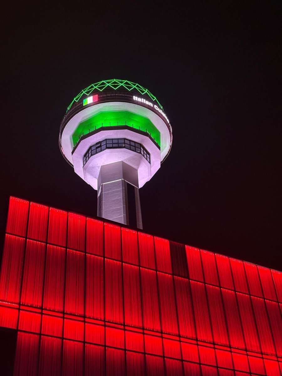 ItalyinTurkiye's tweet photo. La torre Atakule di Ankara si tinge del tricolore 🇮🇹 per celebrare l’iscrizione della #CucinaItaliana nella lista UNESCO 🇺🇳 del Patrimonio culturale immateriale dell’Umanità 🍝👩🏼🍳. Grazie! 👏🏻
@ItalyMFA @SocialMasaf
@atakuleofficial
#Atakule #KentinSimgesi
#SignOfTheCity https://t.co/hVlzJjOM47