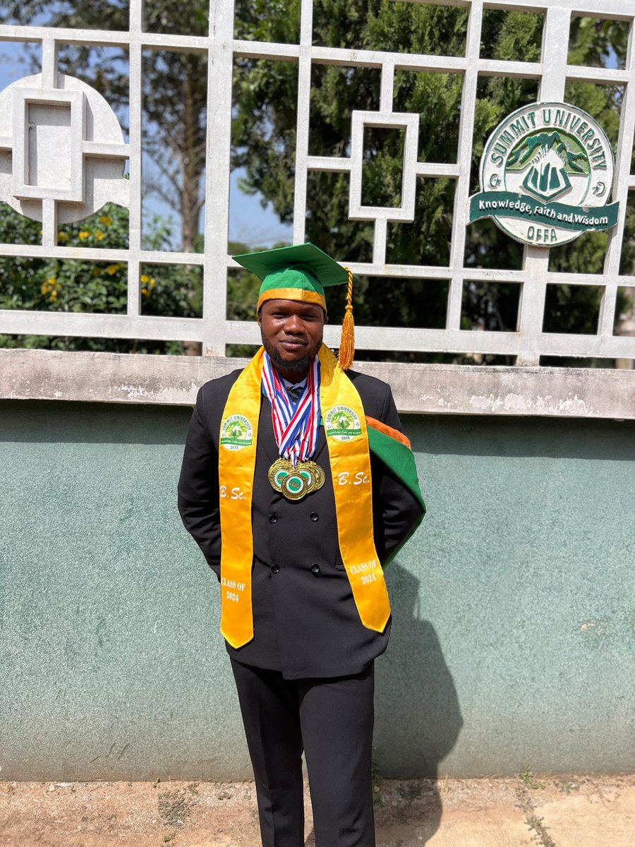 designbyadeiza tweet media