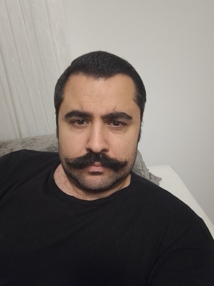 TurkSapienn's tweet image. Hindu değilim.
Müslüman değilim.
Hristiyan değilim.
Musevi değilim.
Budist değilim.

Yozgatlıyım, Ateist'im, Türk'üm.

Kitabım yeryüzü kitabıdır. Başka kutsal kitap bilmem.

Ne melek bilirim ne de şeytan bilirim. İyilik tohumu da, kötülük tohumu da bendedir.

Yaratıcıyı Cami'de,…