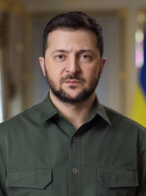 AlisaMendes341's tweet photo. DO YOU THINK ZELENSKYY IS A BAD MAN? 

A. YES
B. NO https://t.co/OhLuoK4g0A