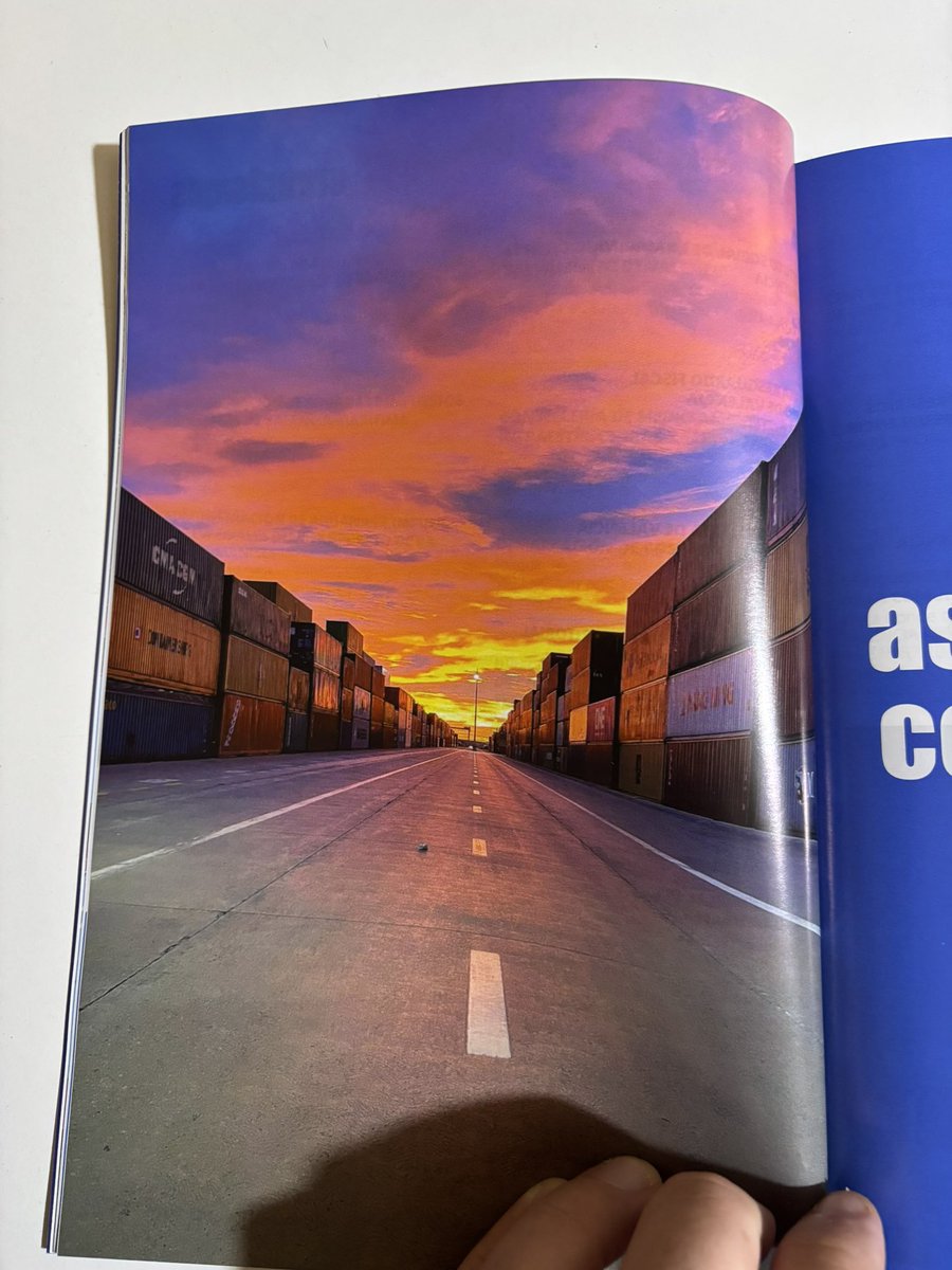 Es todo un honor que <a href="/diarioelcanal/">El Canal Marítimo y Logístico</a> haya utilizado tanto en su anuario de 2024 como el de 2025, fotografías tomadas por mí para su portada e interiores.