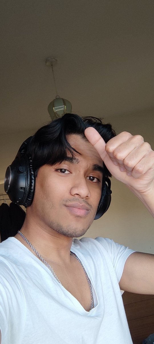 Dragdar_'s tweet image. I was diagnosed with both heart and gastric disease at 17.

My entire youth was ripped away from me, most days spent alone in hospital or bed ridden at home.

I could barely eat or move and even dropped as low as 39kg.

My daily existence required all of my energy just to…