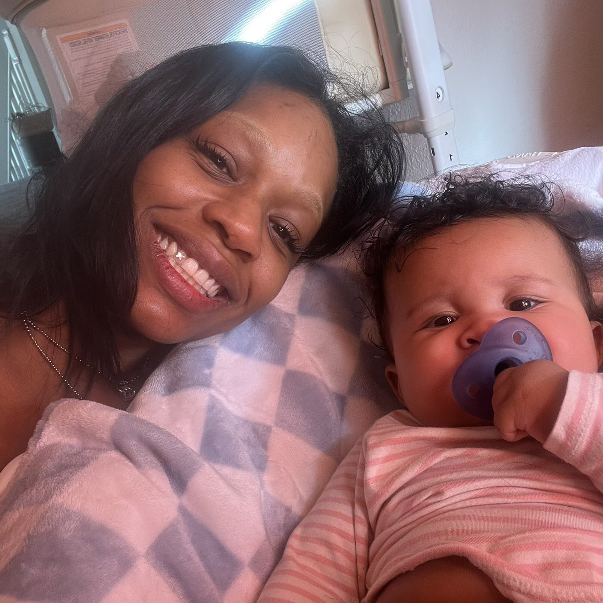 ✯abz✯ tweet media