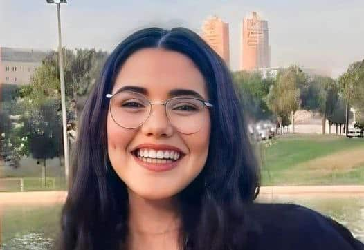 VividProwess's tweet photo. This is horrifying. The family of former hostage Noa Marciano has revealed that they were sent a video of their daughter being executed by a doctor in a hospital in Gaza.

Her father says he still wakes up from nightmares of this video.

She was murdered by a Gazan doctor. https://t.co/sRRm4kVC2E