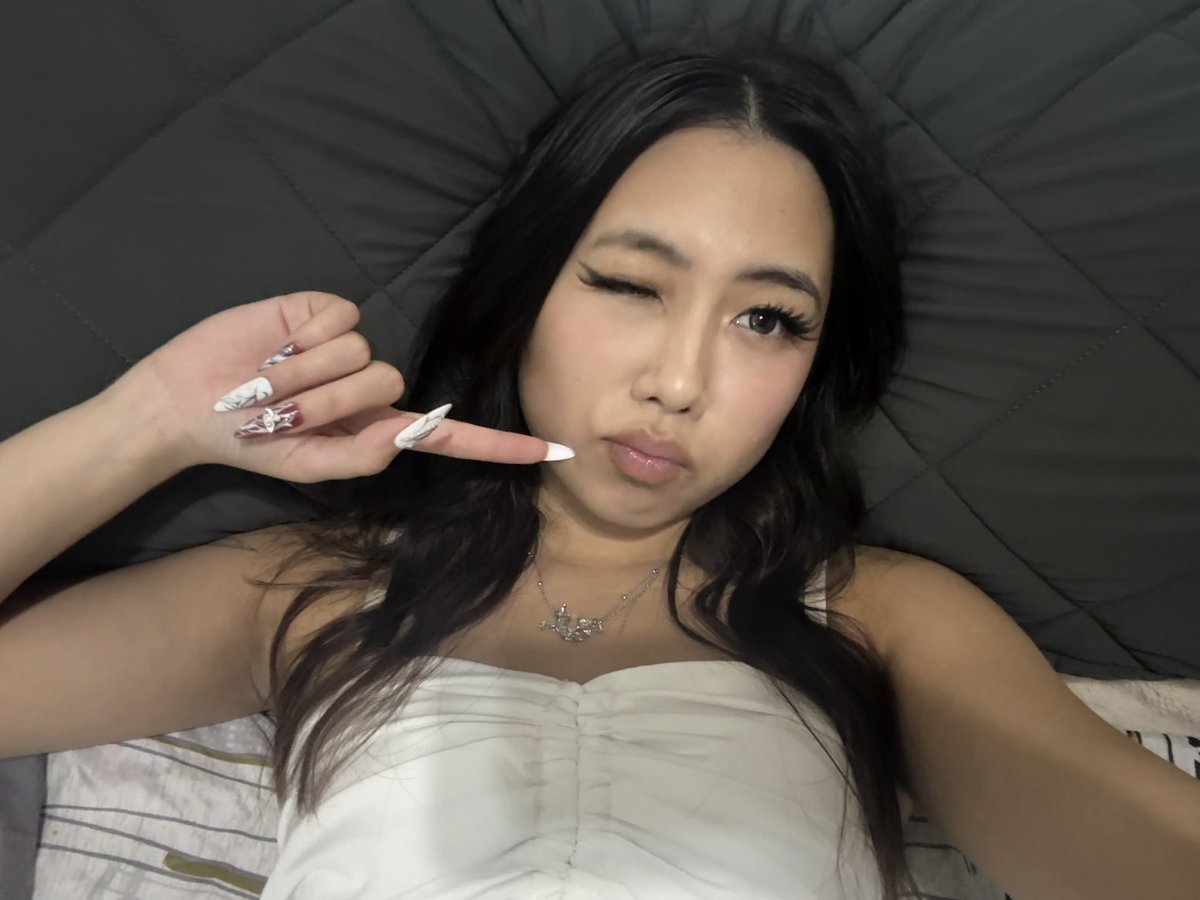 tell me how much you missed me by making me richer today 🤍