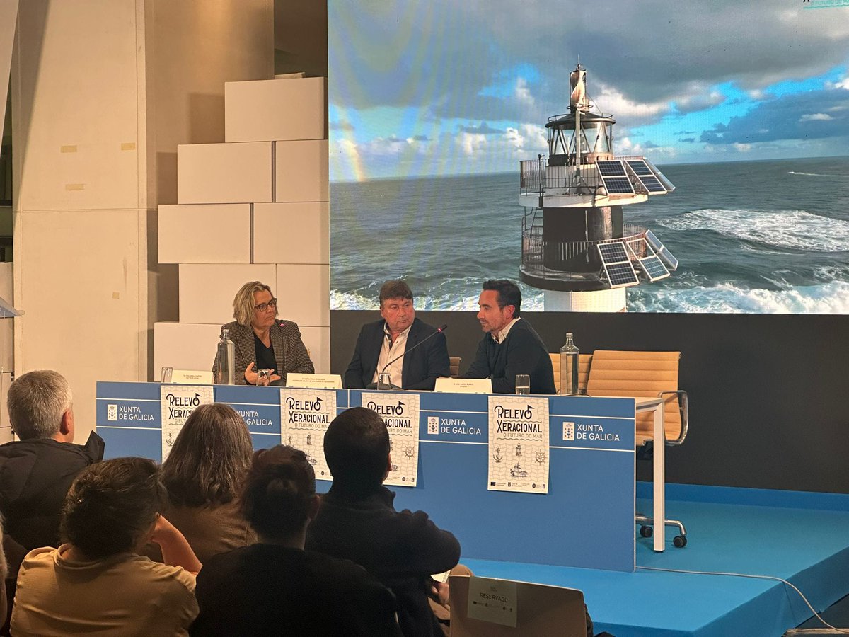 Opmega_opp18's tweet photo. Opmega participa na cidade da cultura,na xornada Relevo Xeracional, o futuro do mar , organizada polo Galp https://t.co/9Ix8wgTfXa