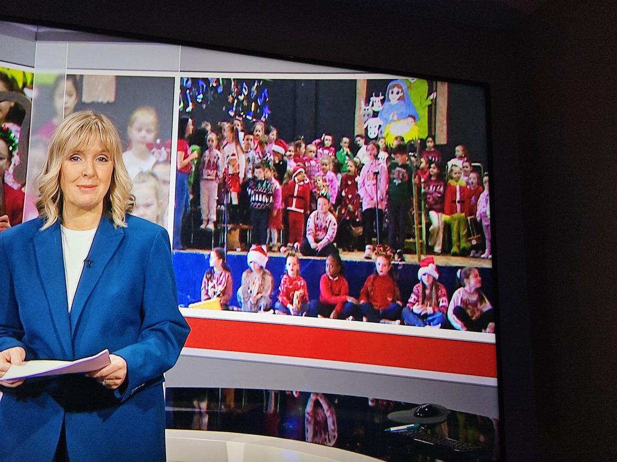 Cairnlodge1's tweet image. A wee #PrimarySchool up in County #Londonderry loving #Christmas. 🎄☃️🎅☘️

#Indegenous great to see. ✡️🙏🏼✝️👌🏼