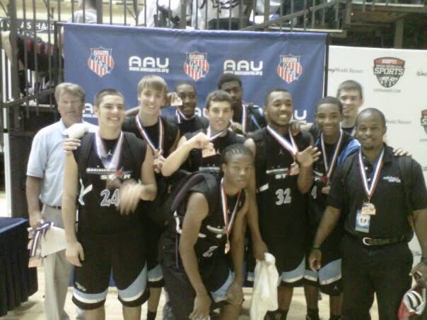 ShiningStarAAU's tweet photo. The Shining Star family would like to send our condolences to the Walther family during this tough time. Jim Walther coached for Shining Star and his team finished 12th in the country at AAU Nationals in 2011. #RIPJim https://t.co/35pkvpDwfI
