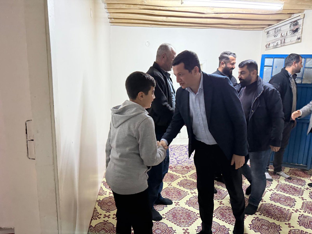 m_fatiholgun's tweet photo. 📍 Karaman (Nahali) Köyü

İl Genel Meclis Üyemiz Ömer Öncel, Merkez İlçe Başkan Yardımcımız Yakup İlhan, Yönetim Kurulu Üyelerimiz Muzaffer Özdemir, Osman Tuzcu ve Mahmut Yavuz ile Bölge Koordinatörümüz Hasan Kara birlikte Karaman (Nahali) Köyümüzü ziyaret ederek Köy Muhtarımız ve aynı zamanda Köy Başkanımız Neytullah Akdağ ile kıymetli köy halkımızla bir araya geldik.

Sandık bazlı çalışmalarımız doğrultusunda üyelik süreçlerini değerlendirdik, köyümüzdeki talepleri ve ihtiyaçları yerinde dinledik. Misafirperverlikleri için köy halkımıza teşekkür ediyoruz.

@abuyukgumus @hakanaksu058 @farukaytek @avekremcadir