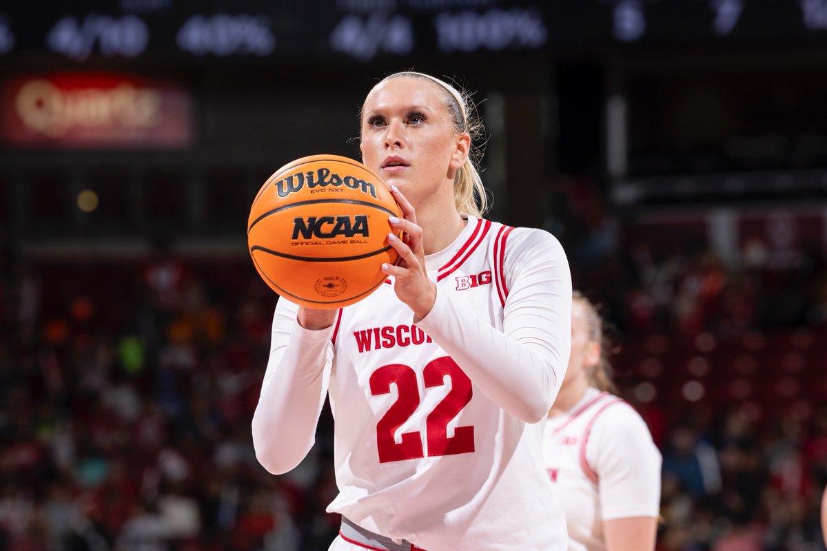 BRGirlsBasketball tweet media