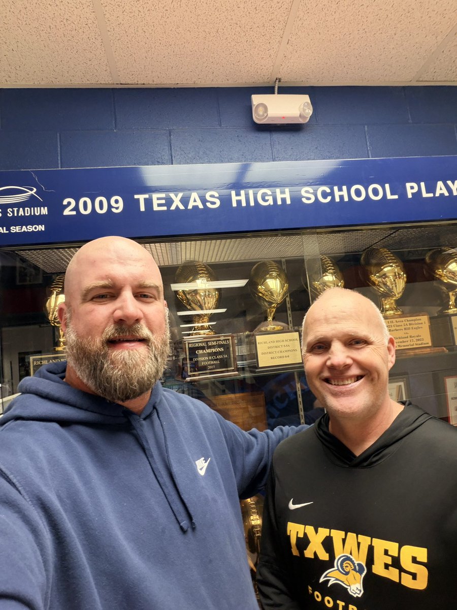 Thank you <a href="/Coach_Welde/">Charles Welde</a> and <a href="/TxWesFootball/">TxWes Football</a> for stopping by and #TalkinbouttheRoyals 
#RoyalRecruits👑