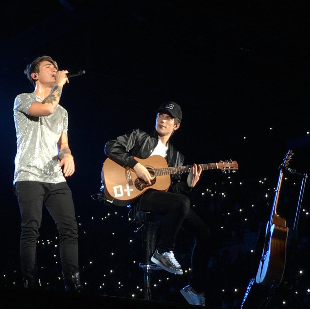 writeaboutlou's tweet image. 20:05, quindici 🩷 per sempre