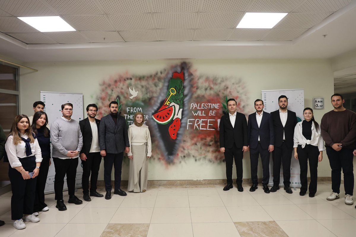 📍 Yıldırım Beyazıt Üni.

ÜNİDES projemiz olan “Özgür Filistin” duvar çalışmasını Genel Başkanımız Yusuf İbiş, Üniversiteler Başkanımız Fatih Aydemir ve İl Gençlik Kolları Başkanımız Halil Atasoy ile yerinde inceledik. 

Filistin’in özgürleşme mücadelesine ses olmaya devam! 🇵🇸