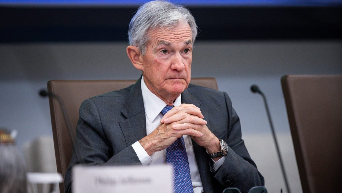 🚨 INVESTING : "Fed: Schmid e Goolsbee si oppongono a cambiamenti nei tassi, mentre Miran è a favore di un taglio di mezzo punto"