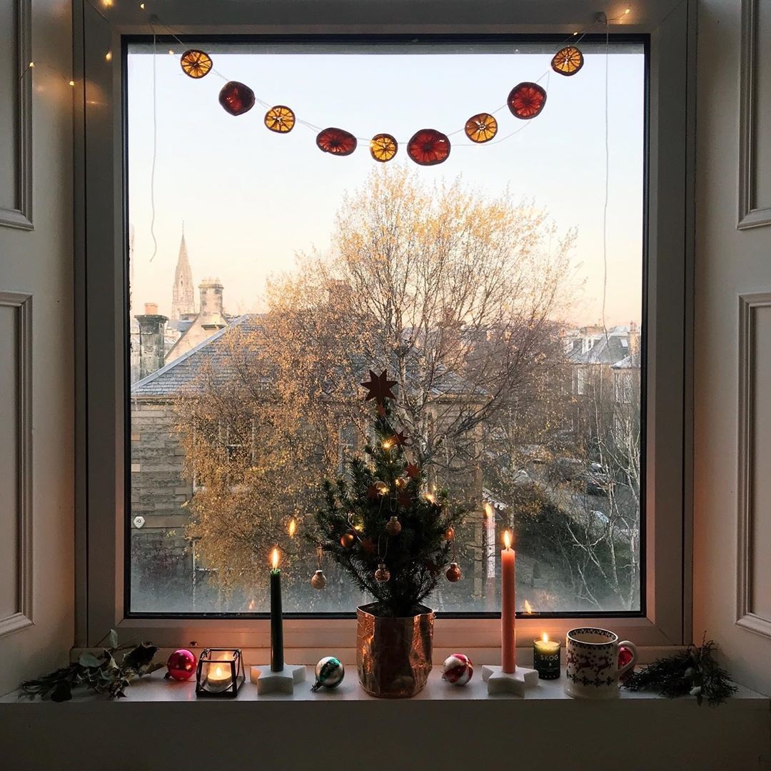CWC_Company's tweet image. A selection of windows decorated for the season. (No pressure if your own decorations aren't up; frankly, bare windows are easier to clean!)