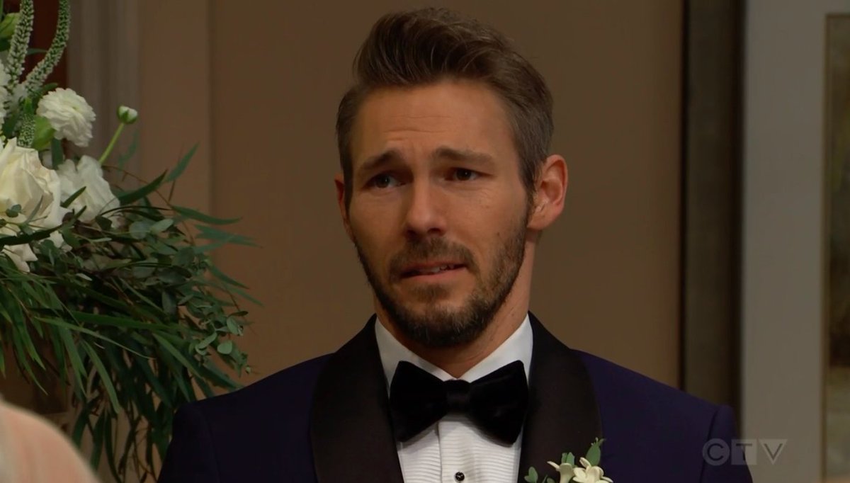 sparkly_Annika's tweet image. Aww, the way Liam is looking at Hope.
So much emotion.
This isn't my ship, but this is a beautiful wedding.
I can appreciate how much has gone into it.
Definitely got me teary.

#TeamHope #Lope #BoldandBeautiful
