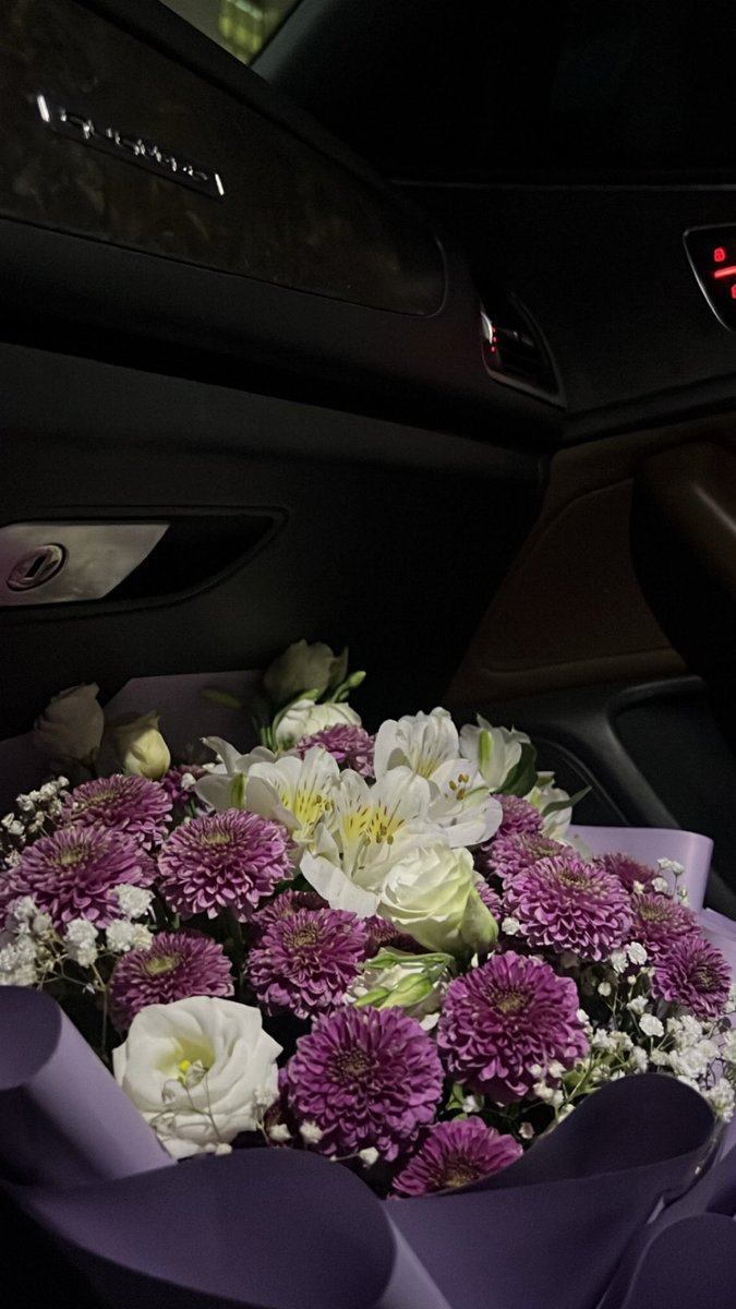 و اجعـل فـي طريقـي الـورد و الـوُد ✨🌸🧚🏻‍♂️'