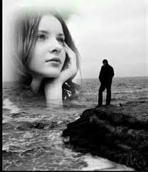 فاتنةٌ ألقَت على قلبي ترانيم سِحرها
فما عاد يشتهي سواها نساء..
تُلوّحِين دائماً برايات التّخلّلي
أنا المُرابط على حدود مدينتك،
بين نعيم القُرب وعذاب الحب..
أُطارد في عينيك حُلم اللقاء المستحيل..
فأنا كالرّياح لا تمَلّ من دفع المياه
إلى الشاطيء رغم أنّها في كلّ مرة تعود،
مساءالورد