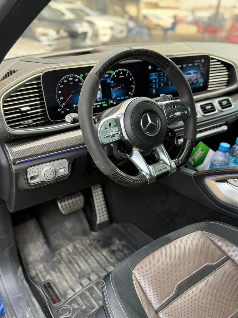TheCARSULTAN's tweet image. EXTREMELY CLEAN USED 2022 MERCEDES BENZ GLE63S ACCIDENT FREE FULLEST OPTION; 360 DEGREE CAMERA, WIRELESS CHARGER, HEATED &amp;amp; VENTILATED SEATS, BLINDSPOT, PRE COLLISION, APPLE &amp;amp; ANDROID CAR PLAY, ALL DOCUMENTS INTACT📜…N150m
#benz #mercedes #luxurycars #abuja #carsultan