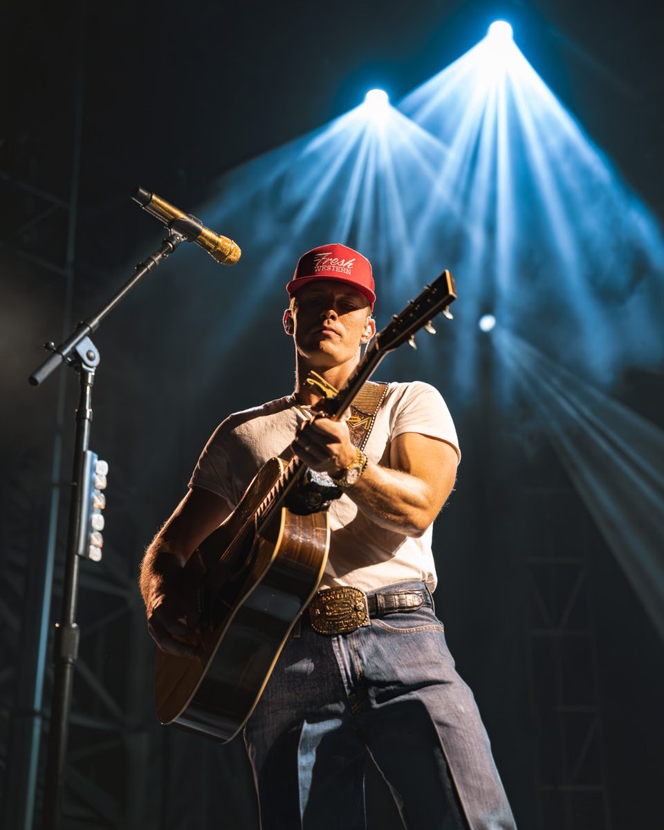 _FreshWestern's tweet image. 'till nightfall.

📸 : @ChrisKleinmeier