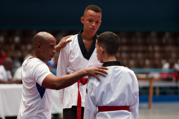 Postales de la primera jornada del Festival Open de #Taekwondo 2025 con sede en el Coliseo de la Ciudad Deportiva.
#DeporteCubano #Cuba 
📷<a href="/calixtollanes/">Calixto N. Llanes</a>