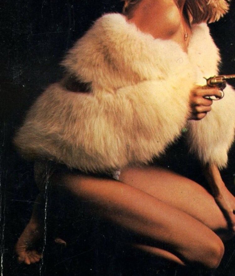 sofzaundust's tweet image. 𝙔𝙤𝙪𝙧 𝙢𝙮𝙨𝙩𝙚𝙧𝙮 𝙙𝙤𝙚𝙨𝙣’𝙩 𝙢𝙖𝙠𝙚 𝙮𝙤𝙪 𝙞𝙣𝙩𝙧𝙞𝙜𝙪𝙞𝙣𝙜, 𝙞𝙩 𝙟𝙪𝙨𝙩 𝙥𝙧𝙤𝙫𝙚𝙨 𝙮𝙤𝙪 𝙙𝙤𝙣’𝙩 𝙬𝙖𝙣𝙩 𝙩𝙤 𝙩𝙖𝙠𝙚 𝙧𝙚𝙨𝙥𝙤𝙣𝙨𝙞𝙗𝙞𝙡𝙞𝙩𝙮.