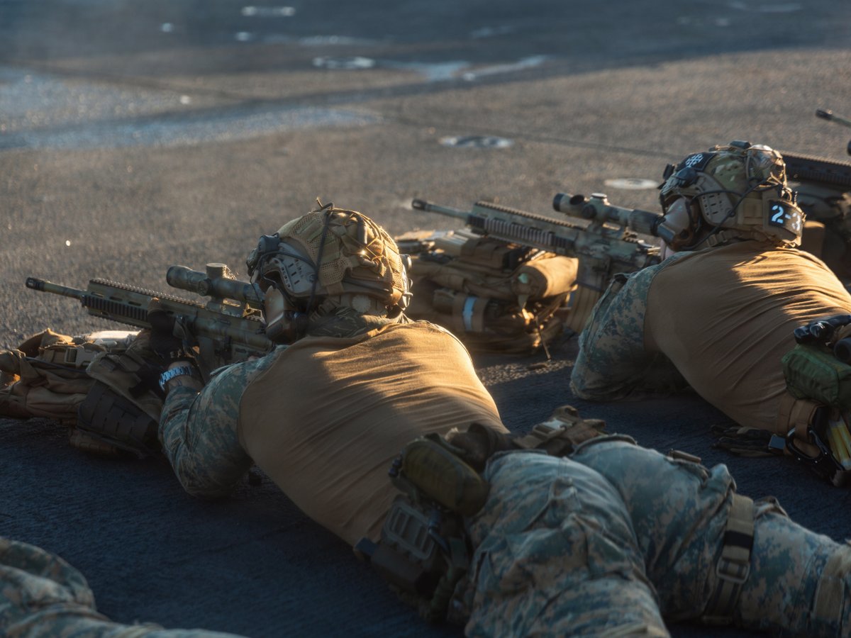 USMC's tweet image. #Marines with Maritime Special Purpose Force,@22nd_MEU, take part in a deck shoot aboard Wasp-class amphibious assault ship USS Iwo Jima (LHD 7) while underway in the Caribbean Sea.

U.S. military forces are deployed to the Caribbean in support of the @Southcom mission,…