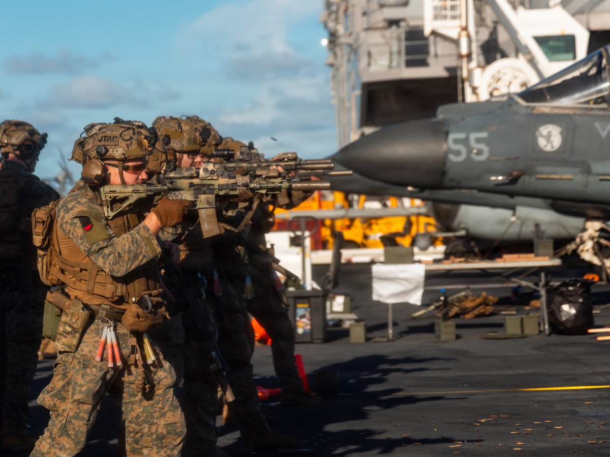 USMC's tweet image. #Marines with Maritime Special Purpose Force,@22nd_MEU, take part in a deck shoot aboard Wasp-class amphibious assault ship USS Iwo Jima (LHD 7) while underway in the Caribbean Sea.

U.S. military forces are deployed to the Caribbean in support of the @Southcom mission,…