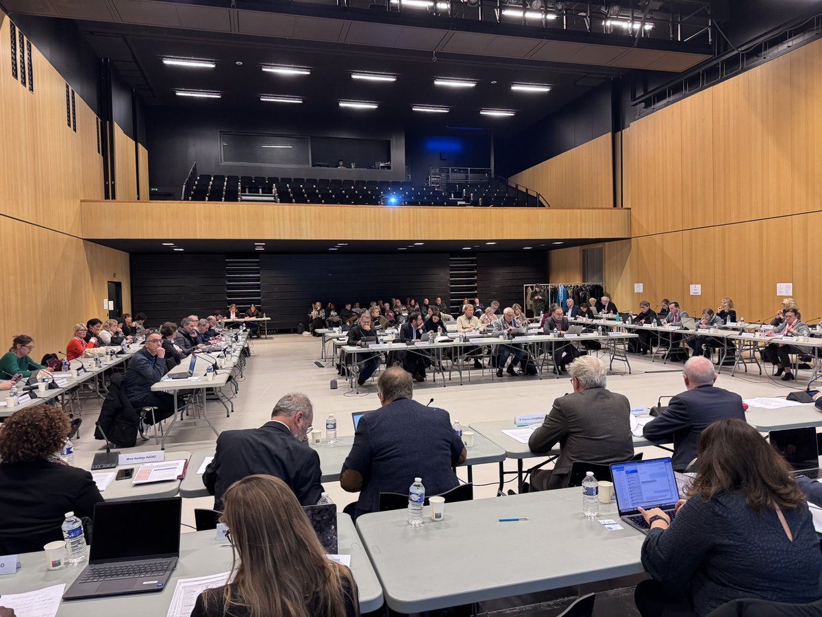 Ce soir en réunion du Conseil de territoire de <a href="/vallee_sud/">Vallée Sud - Grand Paris</a> à <a href="/VilleAntony/">Ville d'Antony</a> au service de l’attractivité et de la qualité de vie de nos communes 🏡