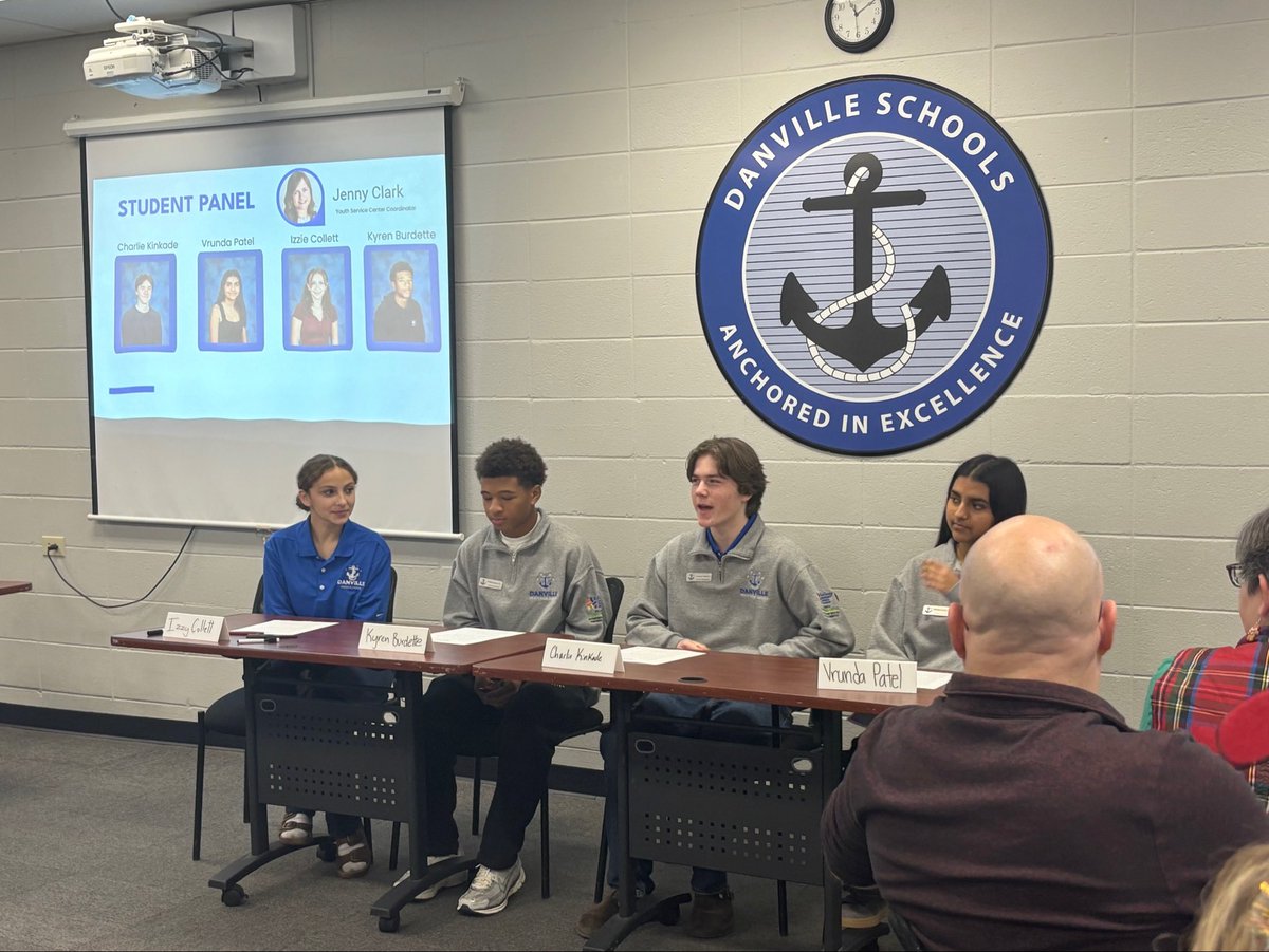 DanvilleSchools's tweet photo. Danville High School's student ambassadors led community members through a Learning Walk and Community Conversation at the school. The group visited classrooms and learned more about DHS. #KentuckyEffect #GroundswellKY #PrichardCommittee
More info in thread ⬇️ https://t.co/nG0VJ7pIXU