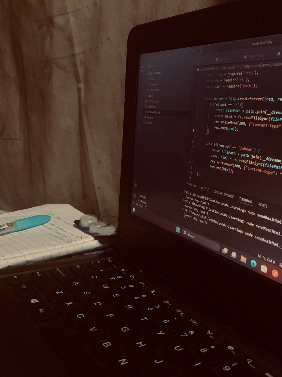 thatTech_boy's tweet image. As a frontend developer, I’ve always built beautiful interfaces, but recently, I realized full-stack knowledge is the next step. Two job opportunities reminded me: Node.js experience is essential.