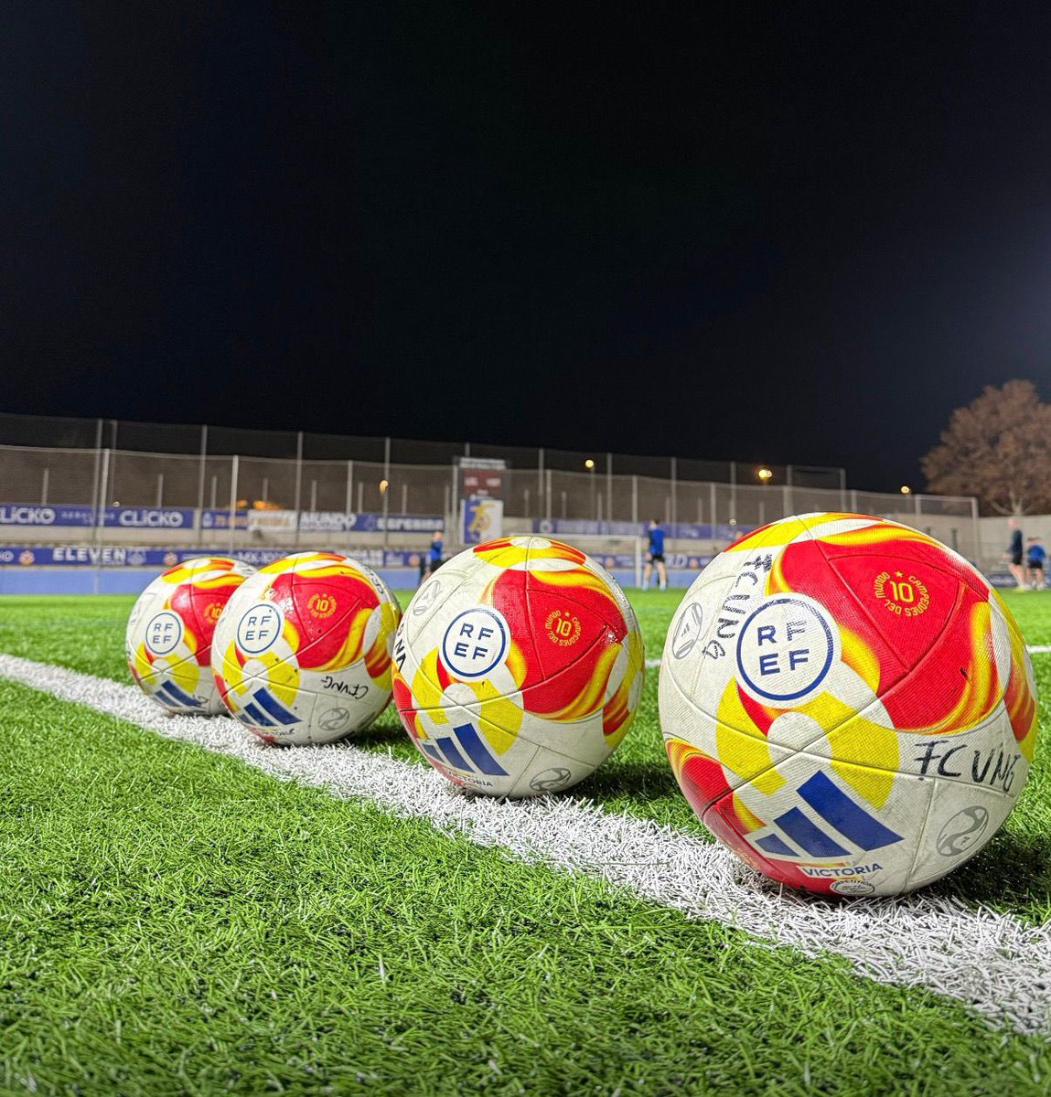 “La pilota és la meva amiga; com més la cuido, millor em tracta.” 

— Johan Cruyff