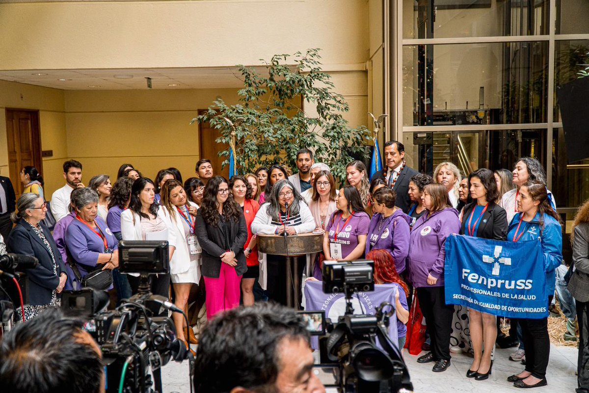 Fenpruss's tweet image. #Cuidados 🔵 Hoy Fenpruss se hizo presente en la sesión de la Cámara de Diputadas y Diputados donde se votó el proyecto de Ley que crea el Sistema Nacional de Cuidados y Apoyos para Chile. 💙