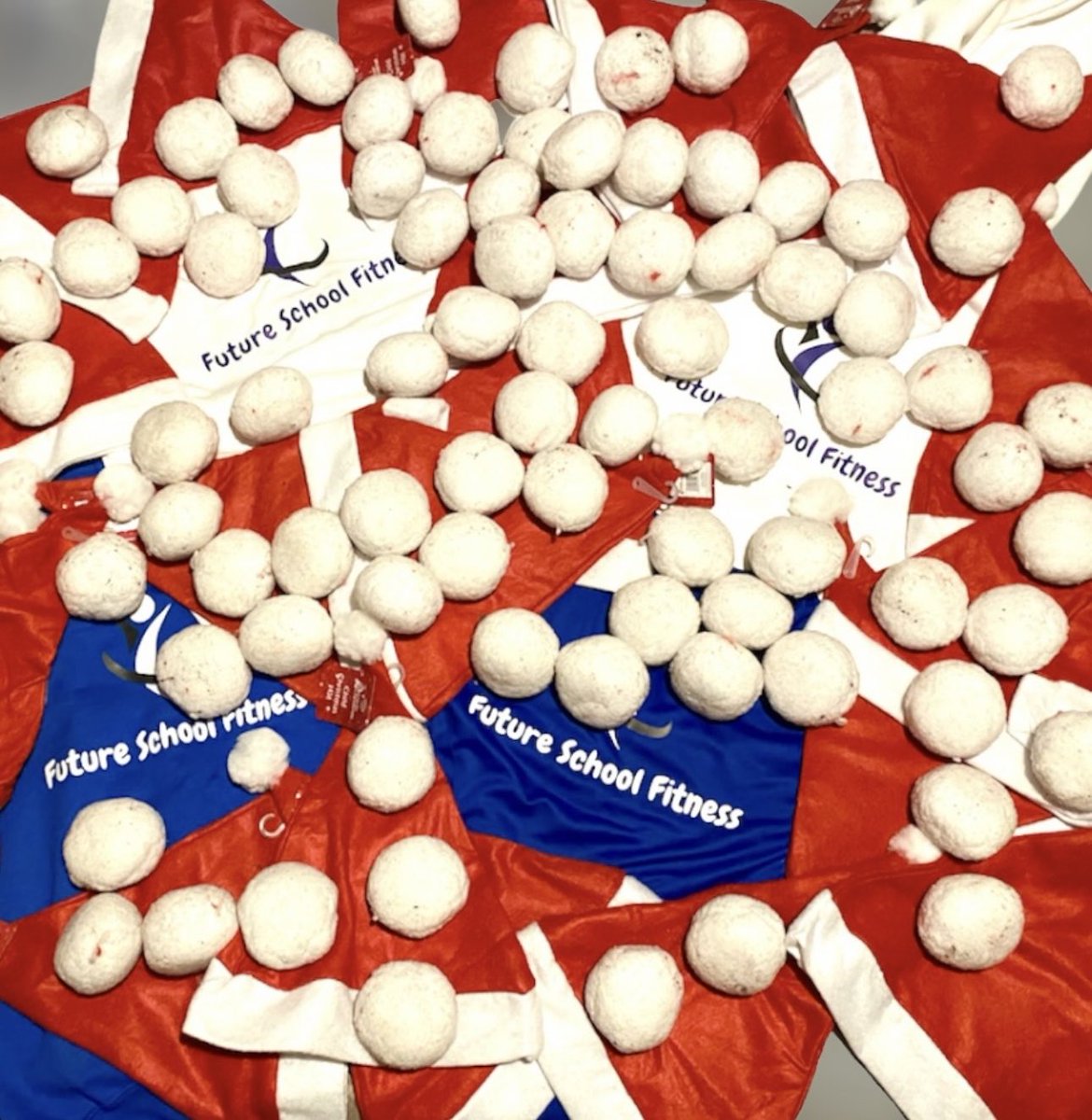 Santa Hats and Snowballs at the ready for our Christmas themed Saturday Morning Sports Club this weekend at Hinckley Parks Primary School!! 🎄🎅🏻🦌⛄️ 

See you there!! 🙌🤩