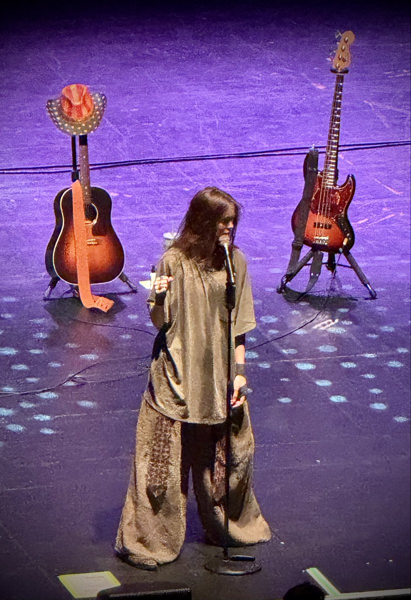 KAFielding's tweet image. The feminist love child of Laurie Anderson and Billie Eilish KILLED it at the Palais last night. Respect, Sofia Isella, you’re gonna be huge #sofiaisella