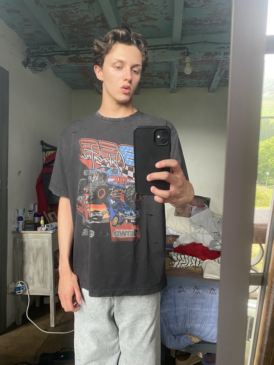 Useriphone19's tweet image. de portada de revista