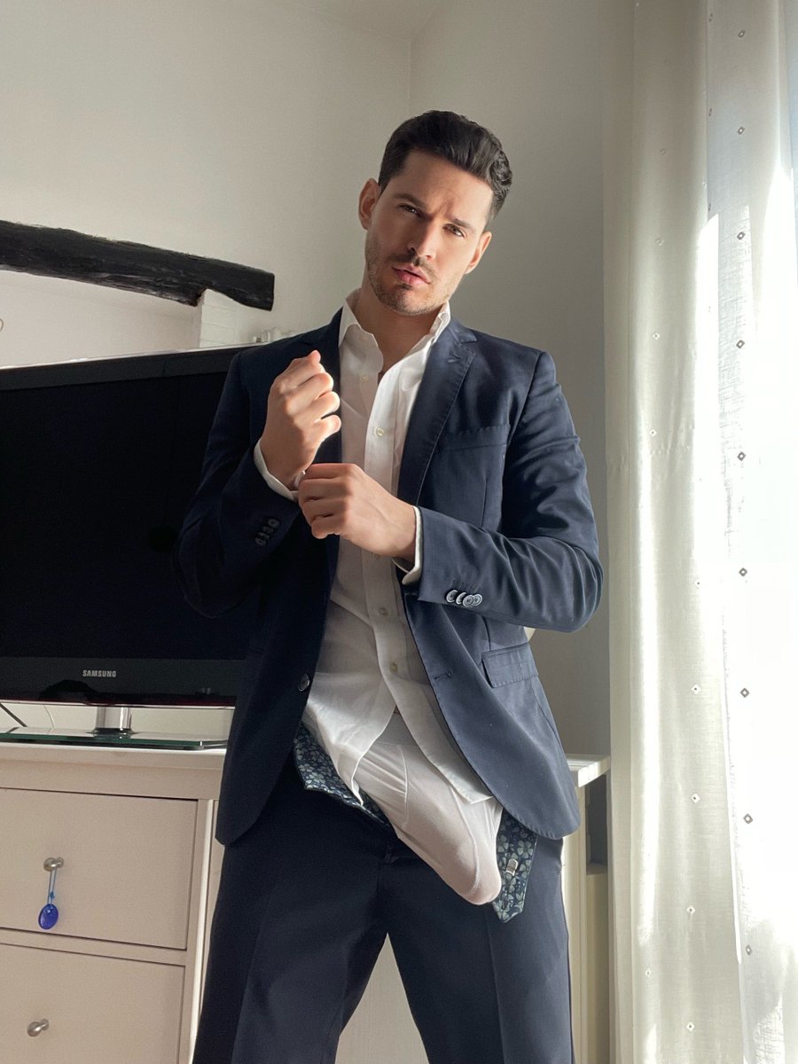 I admit it. Yes I'm 🏳️‍🌈