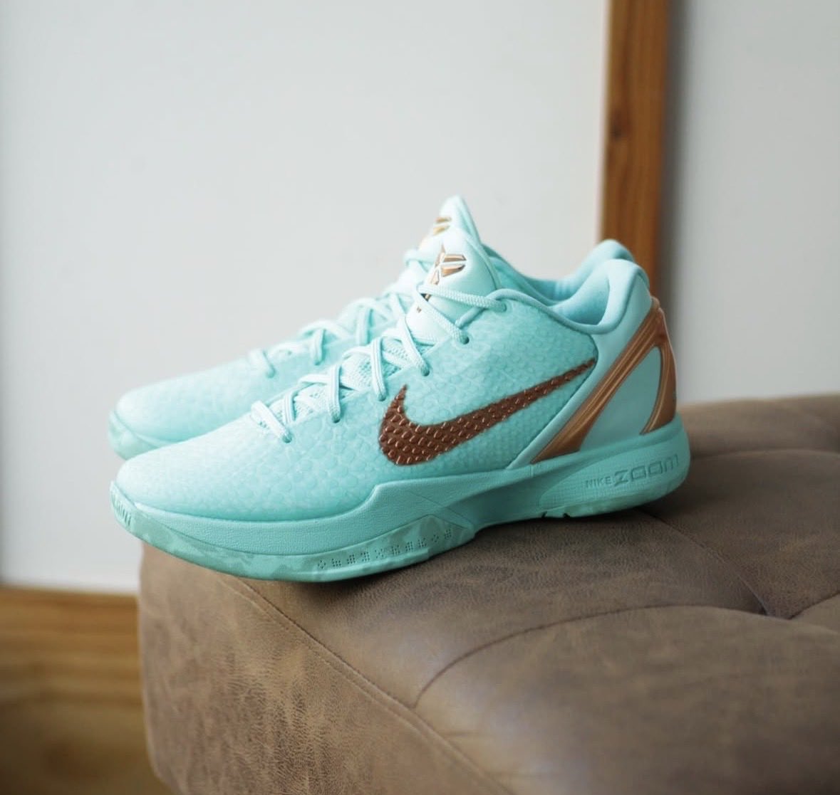 thesnkrsleaker's tweet photo. Online raffle via Sneaker Room: Jalen Brunson x Kobe 6 PE

Link: https://t.co/5409EY52go https://t.co/pULonVYQfp