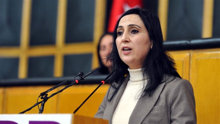 Moky_1988's tweet photo. On #HumanRightsDay
and every day
I hope for their release, as soon as possible.
Selahattin #Demirtas and Figen #Yuksekdag, ex co-leader of the Opposition Party HDP, unjustly jailed in #Turkey for their political commitment towards democracy.
#FreeDemirtas
#FreeYuksekdag https://t.co/4yHFq5QfmW