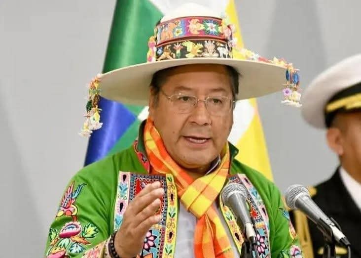 RAUTAM's tweet photo. ARCE ESTÁ PRESO! Fue detenido al comprobarse que como ministro durante el gobierno de #EvoMorales él autorizó depósitos de plata del #FondoIndigena a cuentas particulares, entre ellas a la de #LidiaPatty 

¿Se está haciendo Justicia? https://t.co/1RF52Itfi3