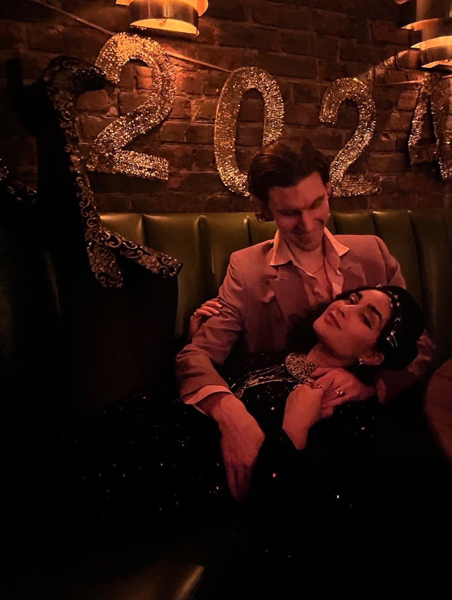 Teddy Sinclair Brasil tweet media