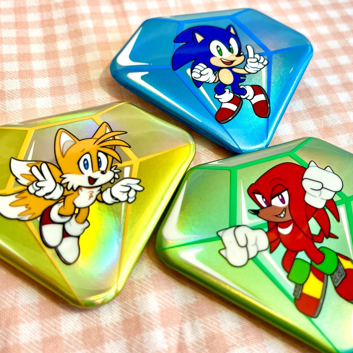 NerdyLittleFox's tweet photo. Lots of new items up in my shop. Sonic, Tails, Knuckles, Shadow, Amy, Werehog and more! Link in replies! https://t.co/XmVrKUXhCC
