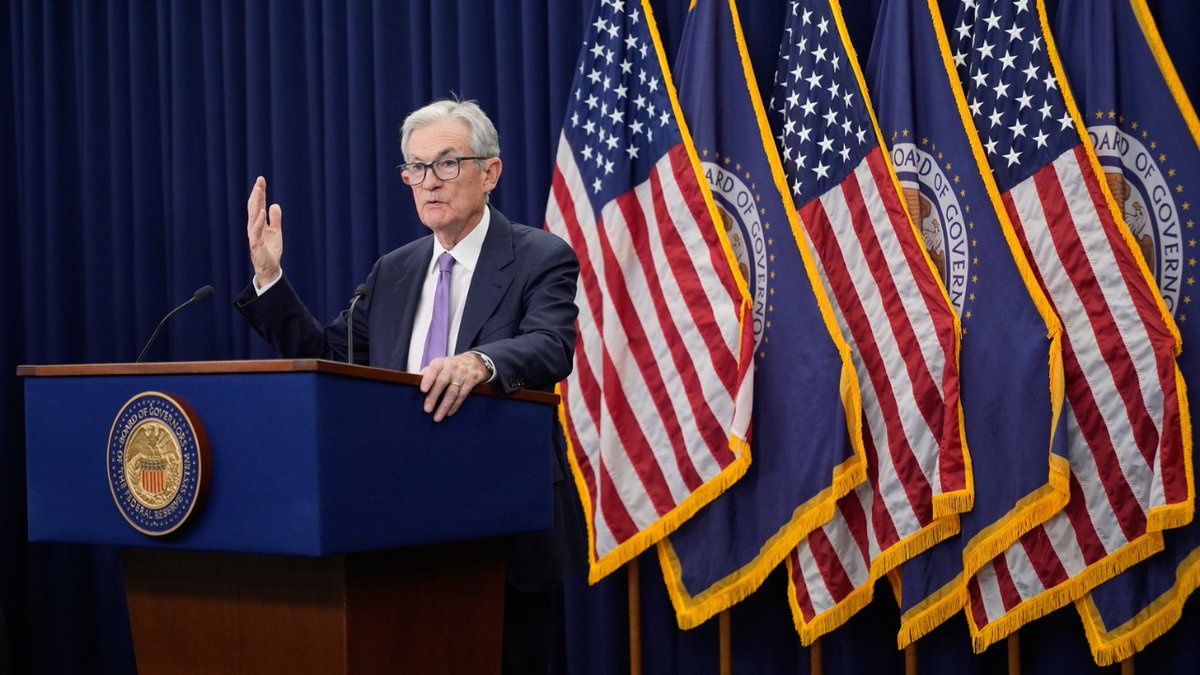 SIN24Horas's tweet photo. La Fed recorta los tipos en un cuarto de punto y los deja entre el 3,5 % y el 3,75 % #NoticiasSIN 

Amplíe detalles aquí: 

https://t.co/JGircRDJFV https://t.co/nIaUmKNOIz