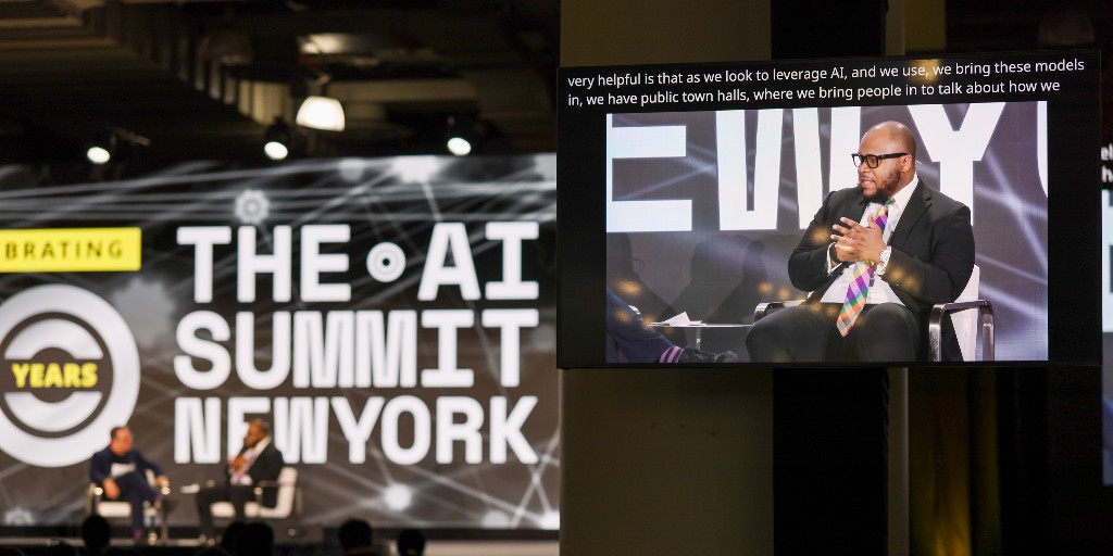 NYCOfficeofTech's tweet image. AI is not the future in NYC, it’s already here.

At #TheAISummit NYC, City CTO Matt Fraser led a focused fireside chat on sustaining AI momentum, progress on the NYC AI Action Plan, strengthening privacy and security across city agencies, and defining success by measurable…