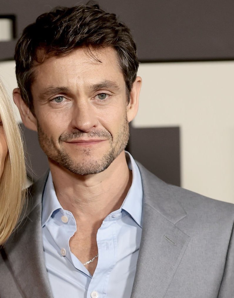hugh dancy has one of the best twink death dilf birth arcs tbh