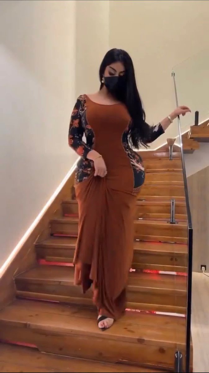 #خطابه_ام_نوفل_سعوديه_للزواج_المسيار_والمعلن
‌الرياض_الان
#زواج مسيار 
السكن الرياض حي السويدي 
العمر 34
الطول168
الوزن 64
الموهل جامعيه
الوضيفه لدي اعمال خاصه 
للون البشره بيضاء جميله
ذات شعر طويل 
الجسم جميله جذابه رمنسيه
السكن بيت بشكل فله 
الحاله إلا جماعيه مطلقه