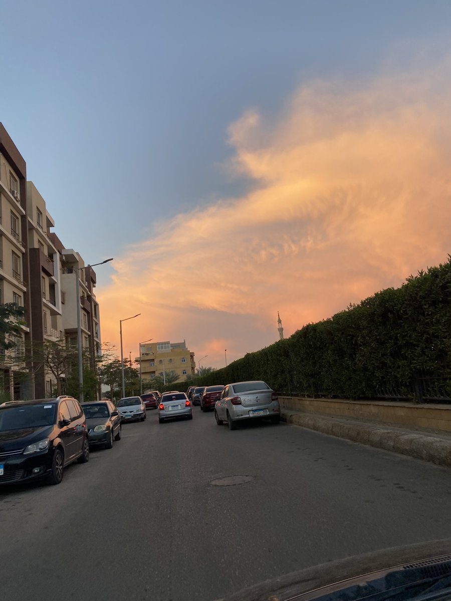 سبحان من خلق فأبدع