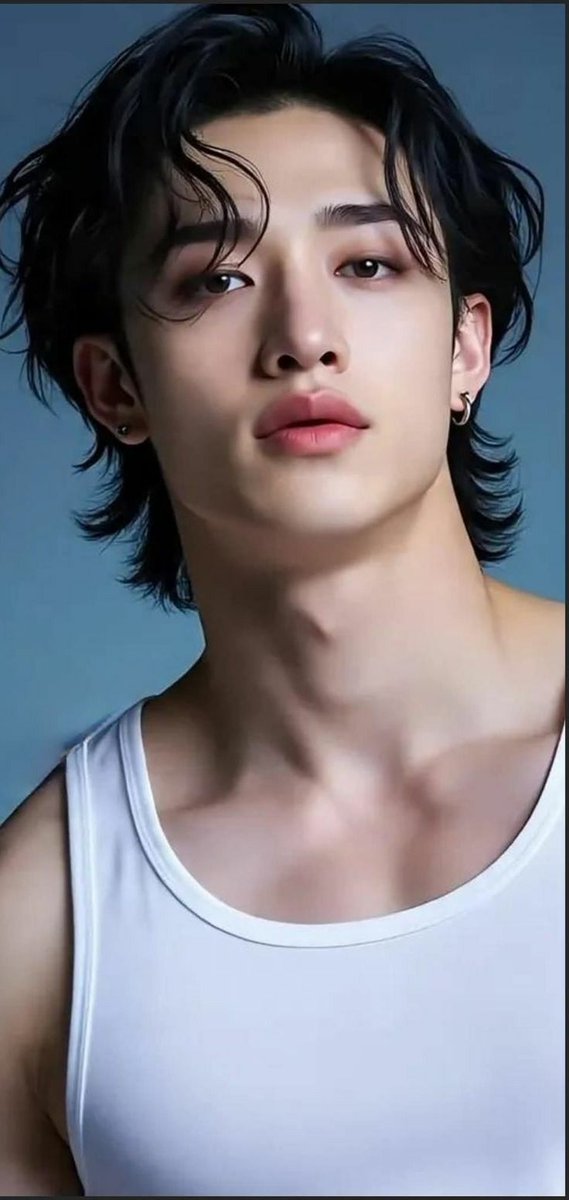 _rexica's tweet photo. Damn. It doesn't matter his speech the jury would be too distracted by his beauty xd https://t.co/F2FAq4KukW
