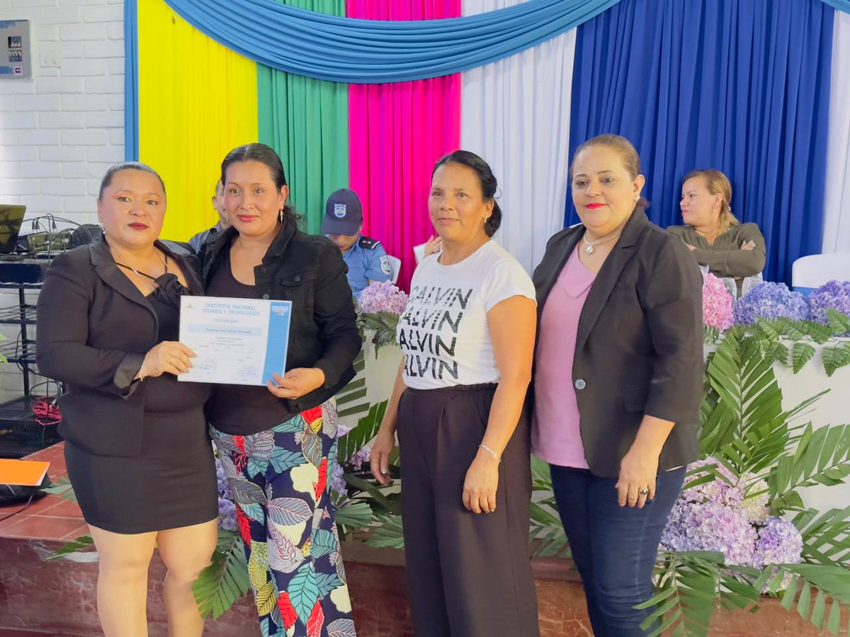 tec_lassabanas's tweet photo. Gracias a esta formación gratuita y de calidad, hoy cuentan con nuevas habilidades para emprender, mejorar sus ingresos y aportar al desarrollo de sus familias y comunidad 🙌🇳🇮 https://t.co/QwngRbi30S