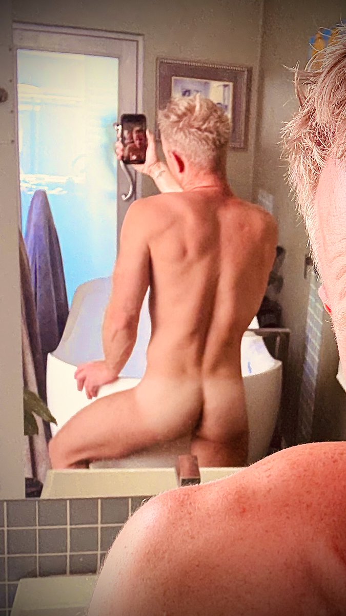 The Fuzzy Twunk tweet media